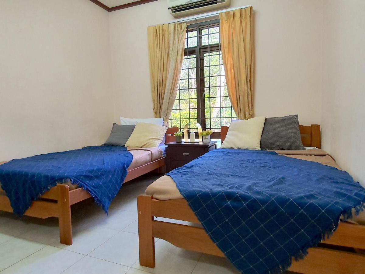 Melaka Afamosa Villa With Private Pool For 10 Pax ألور غاجا المظهر الخارجي الصورة