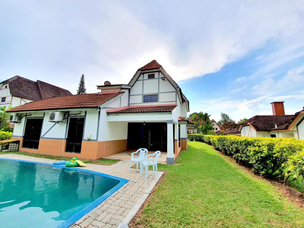 Melaka Afamosa Villa With Private Pool For 10 Pax ألور غاجا المظهر الخارجي الصورة